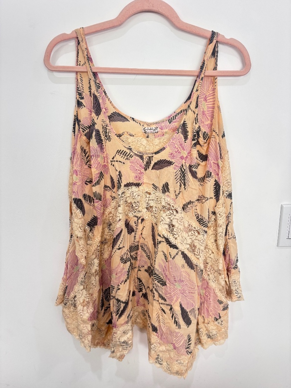 Free People Floral Lace Trim Slip Cami Top Peach Oversized Boho Women’s XS